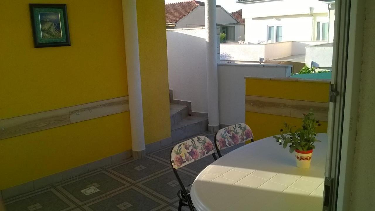 Apartmani Jakovljevic Murter Buitenkant foto