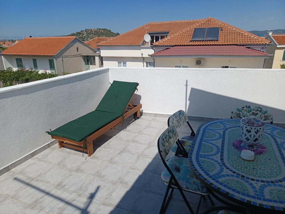 Apartmani Jakovljevic Murter Buitenkant foto