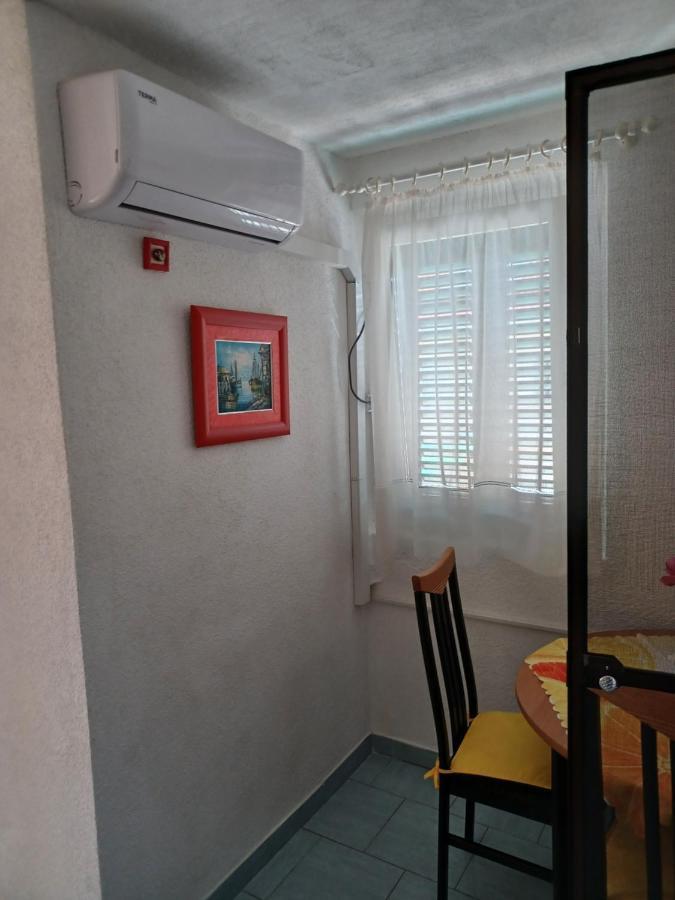 Apartmani Jakovljevic Murter Buitenkant foto