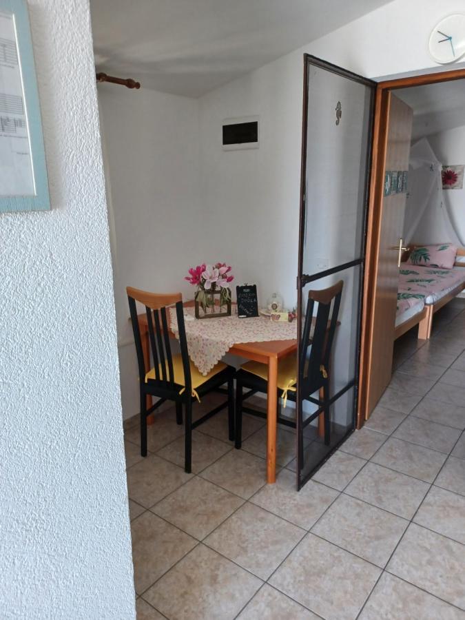 Apartmani Jakovljevic Murter Buitenkant foto